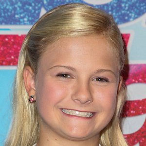 Darci Lynne Farmer Age, Height, Weight, Birthday - AgeCalculator.Me