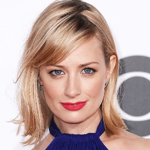 Beth Behrs Age