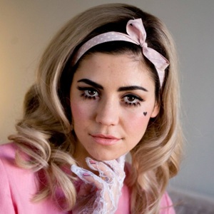Marina and the Diamonds Age
